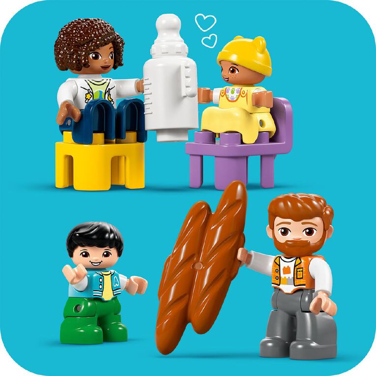 LEGO DUPLO 3 in 1 Modern Family House with Figures 10470, , hi-res