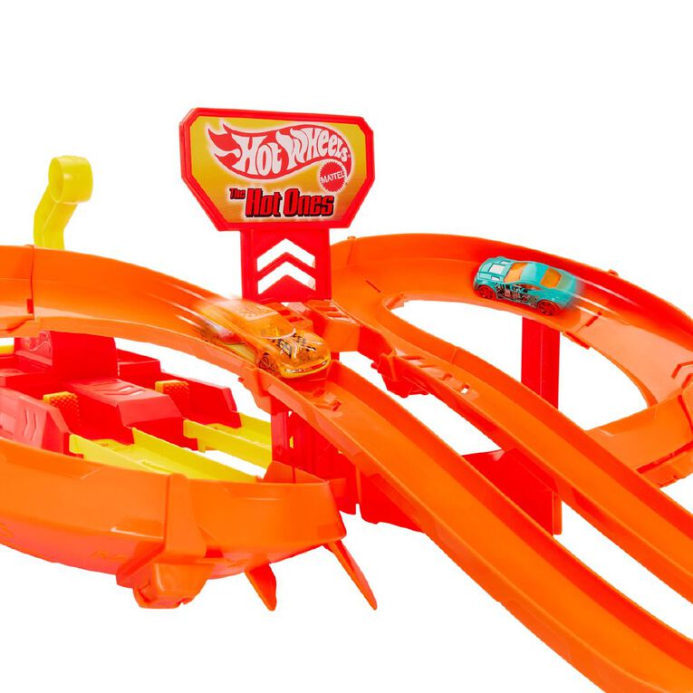 Hot Wheels Ultra Hots Crash Frenzy Speedway, , hi-res