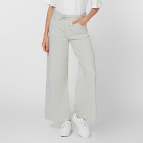 H&H Women's Mid Rise Wide Leg Belt Jeans