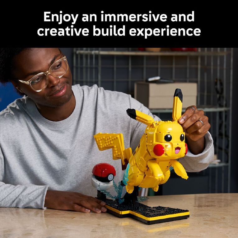 LEGO Pokemon Pikachu and Poke Ball 72152, , hi-res