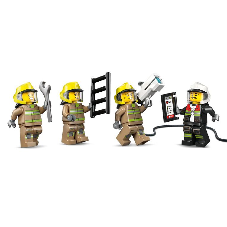 LEGO CITY Airport Fire Engine 60499, , hi-res