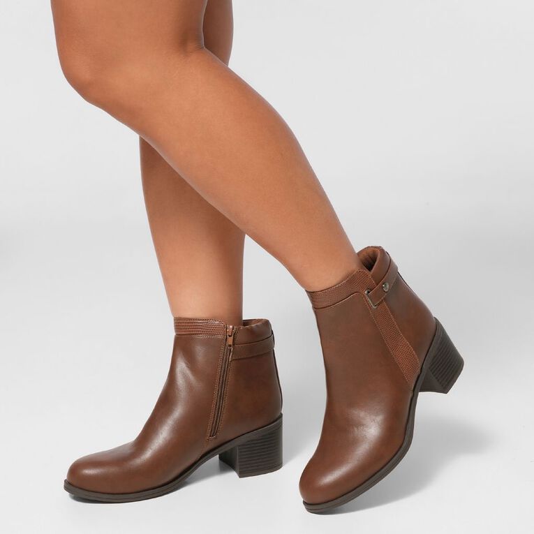 H&H Women's Panel Stud Boots, Brown, hi-res