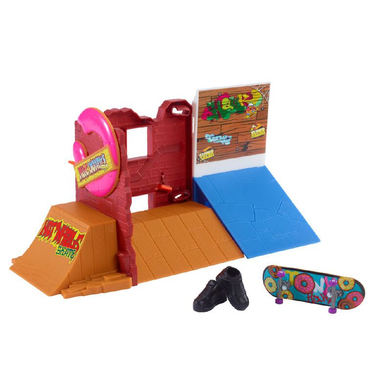 Hot Wheels Skate Fingerboard Action Sports Playset Assorted, , hi-res