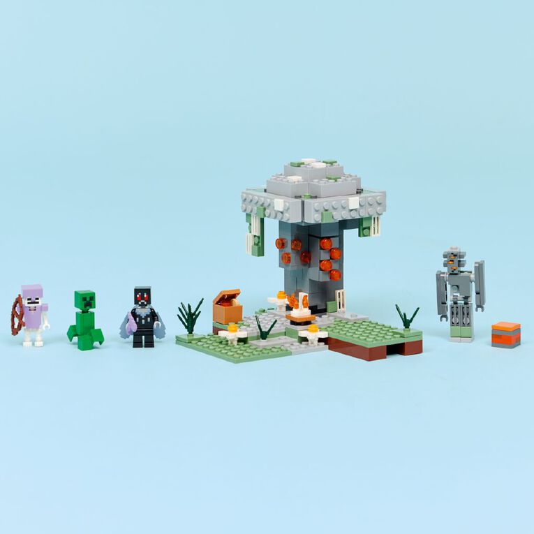 LEGO Minecraft The Pale Garden 21586, , hi-res