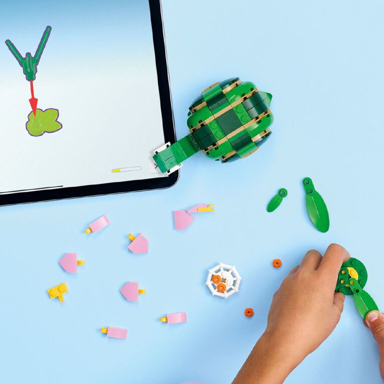 LEGO CREATOR Turtle With a Water Lilly Flower 31377, , hi-res