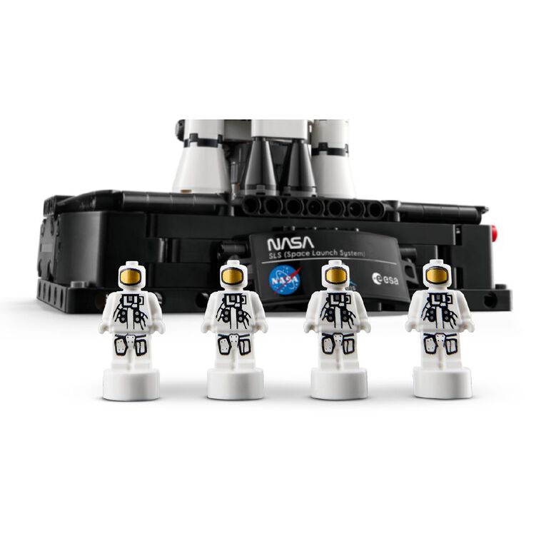 LEGO Technic NASA Artemis Space Launch System Rocket 42221, , hi-res