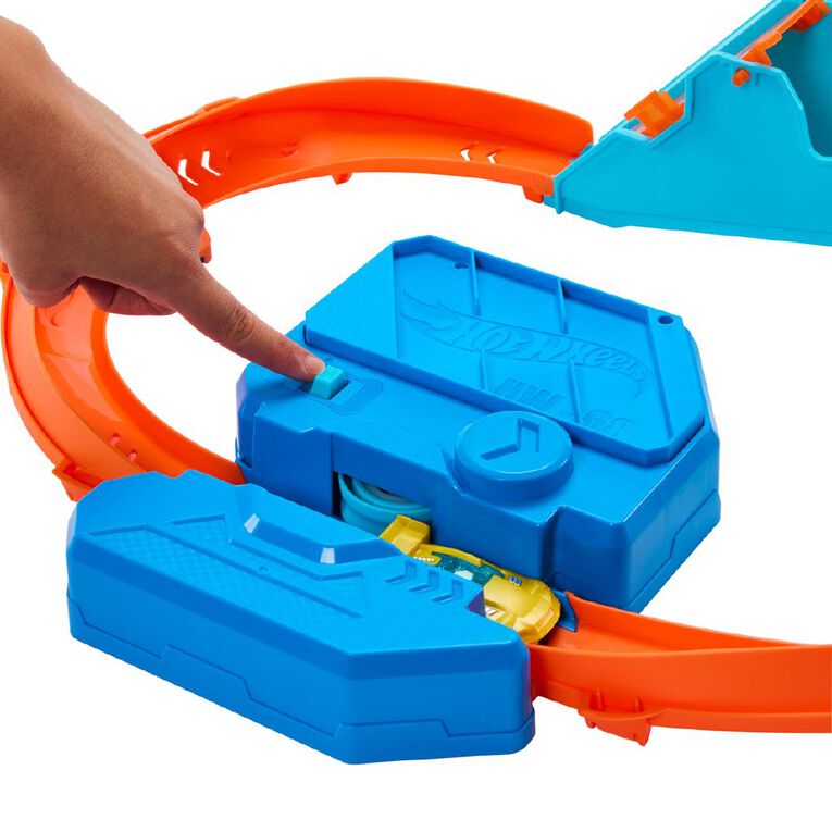 Hot Wheels Track Creator Motorised Jump Kit Trackset, , hi-res