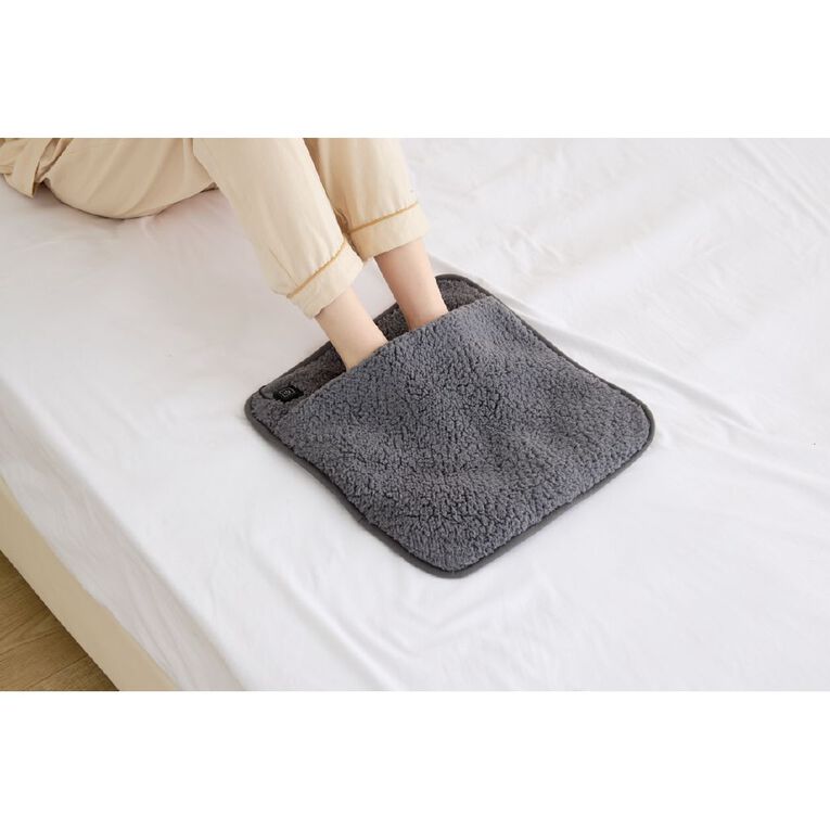 Living & Co Heated Foot & Leg Warmer, , hi-res