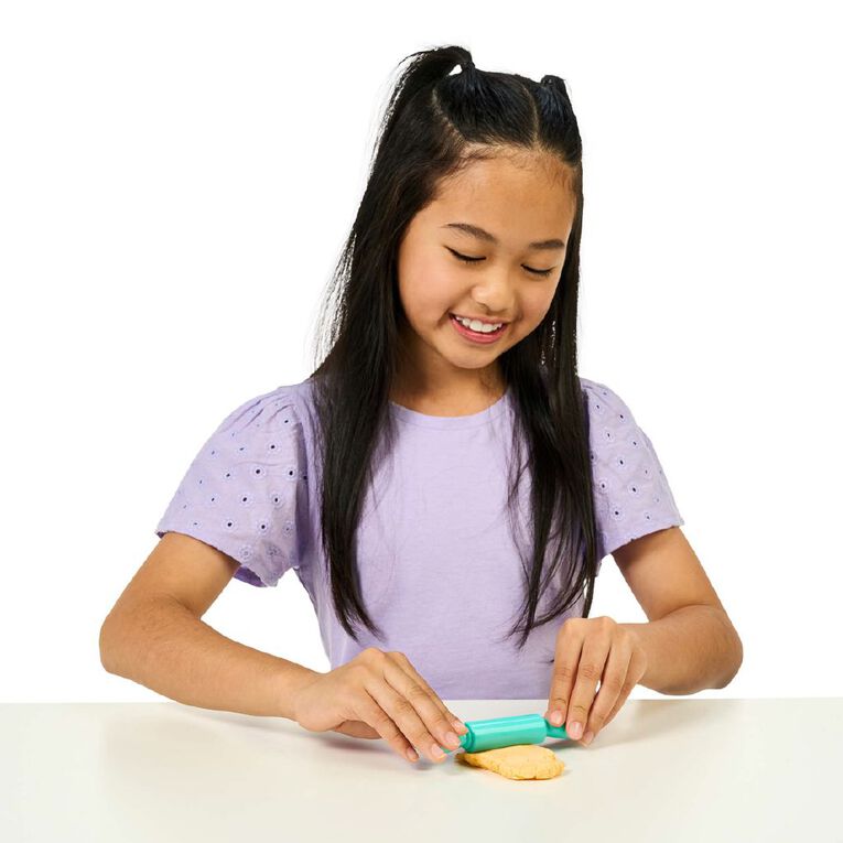 Cookeez Makery Little Bakes Oven Playset, , hi-res