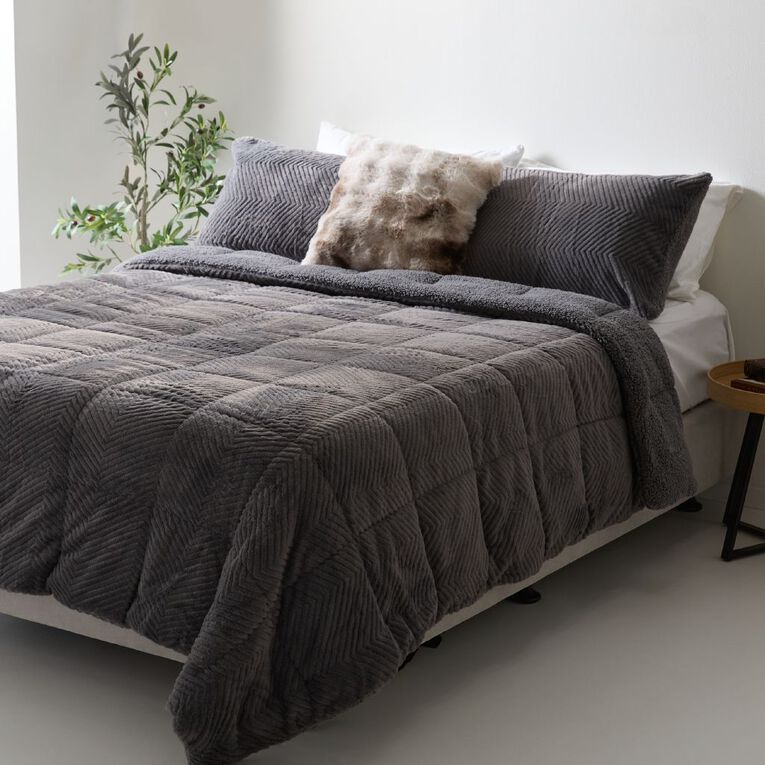 Living & Co 3 Piece Comforter Set Faux Fur Grey Queen, , hi-res
