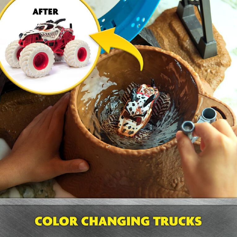 Monster Jam Truck Mud Blasters Truck Wash Playset, , hi-res