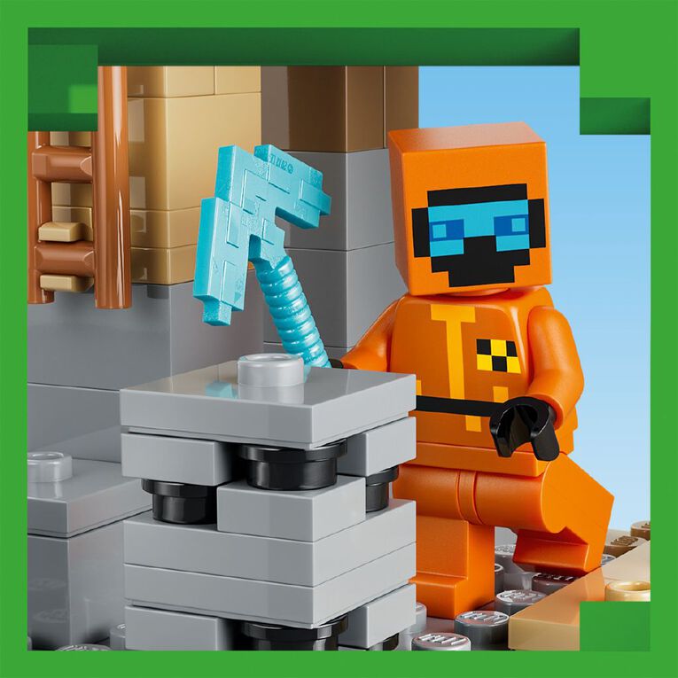 LEGO Minecraft Zombie Dungeon 21587, , hi-res