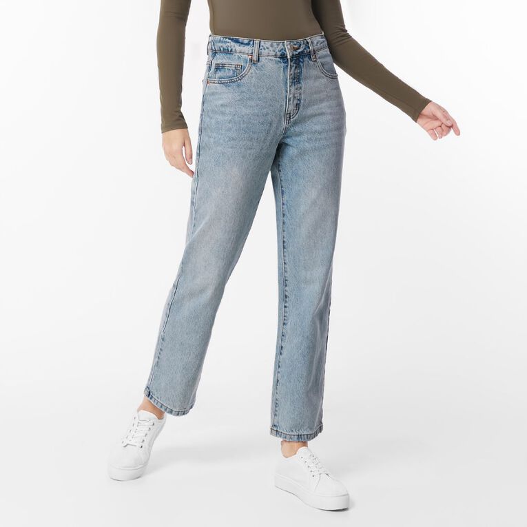 H&H Women's Mid Rise Straight Leg Jean, Denim Light, hi-res