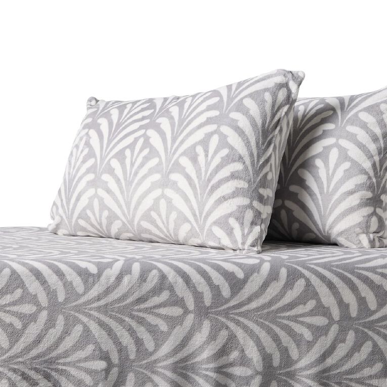 Living & Co Plush Flannel Sheet Set Navy Queen, , hi-res