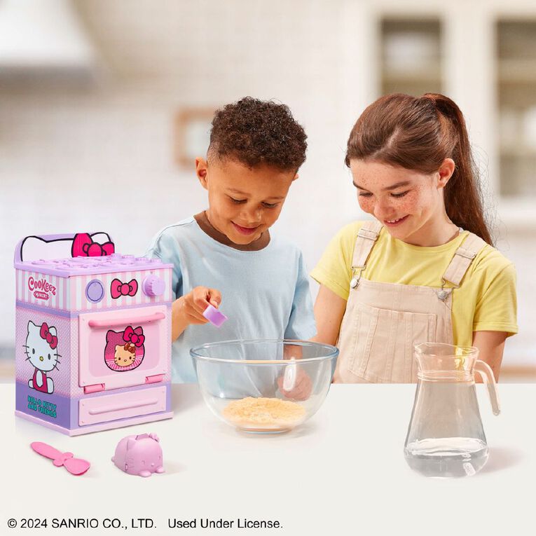 Cookeez Hello Kitty Makery Oven Playset, , hi-res