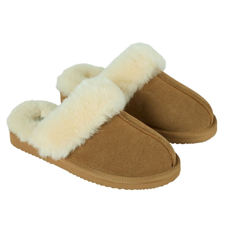 NEW ZEALAND SHEEPSKIN CO. Women's Sheepskin Lined Slipper Scuff, Brown Light, hi-res