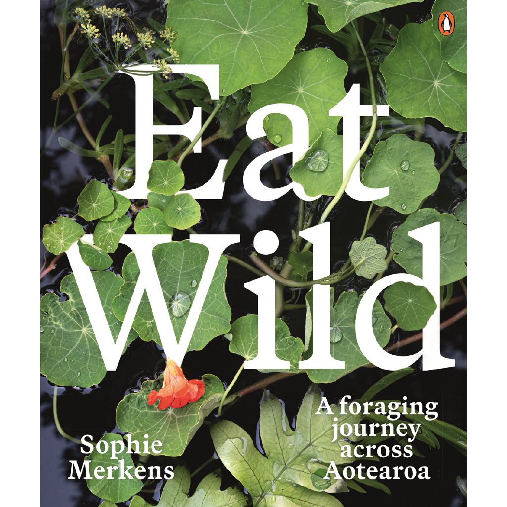 A Field Guide To The Native Edible Plants Of New Zealand by Andrew Crowe |  The Warehouse